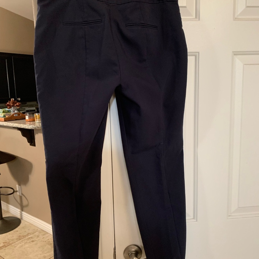 Ann Taylor Pants in Black with Slim Fit and High Waist